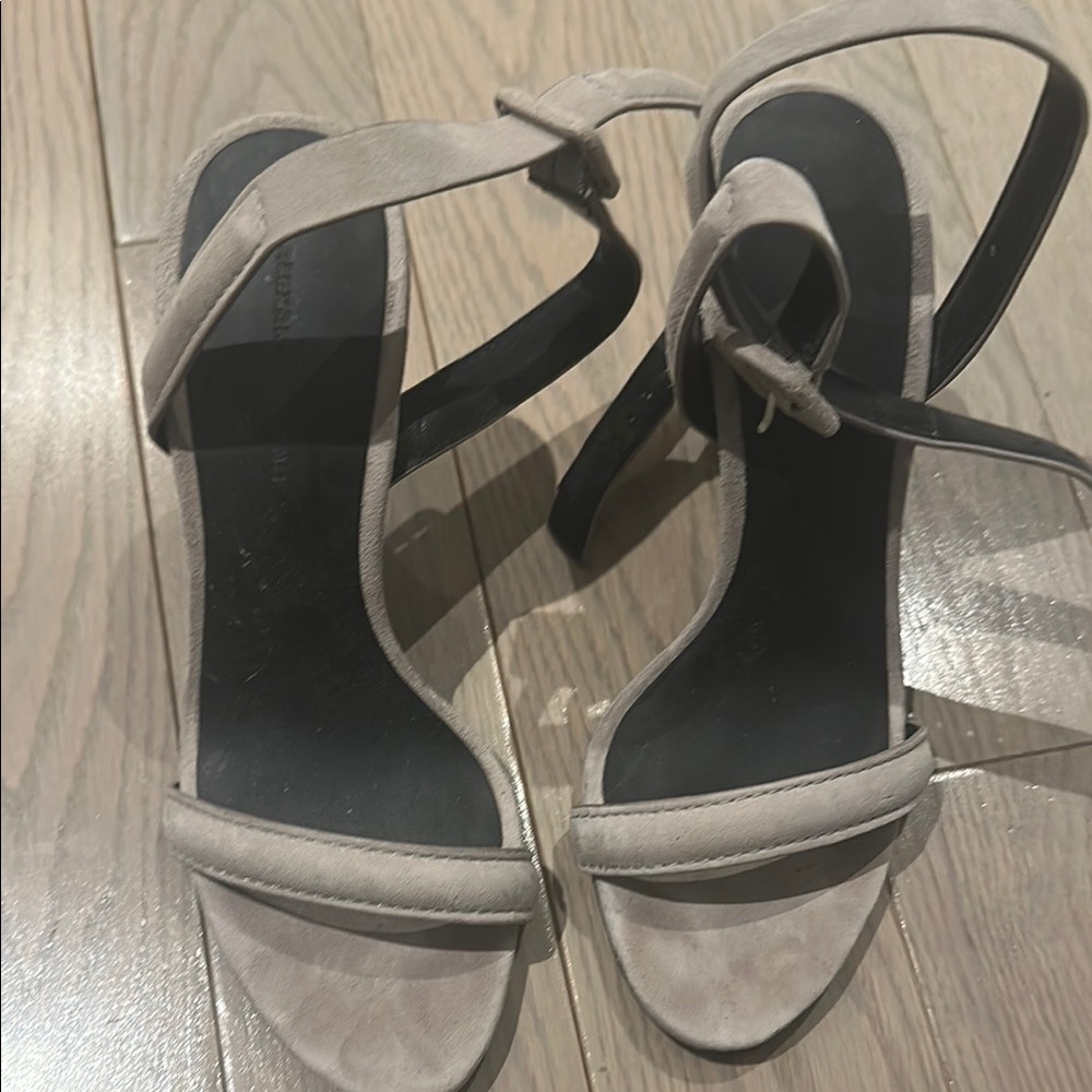 Women's Suede Sandals in Gray